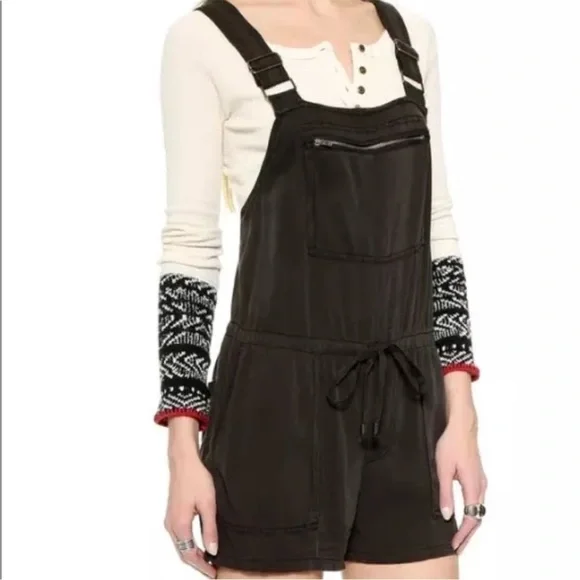 Free People Black Basically Backless Shortalls Overalls Shorts XS rare - Picture 3 of 8